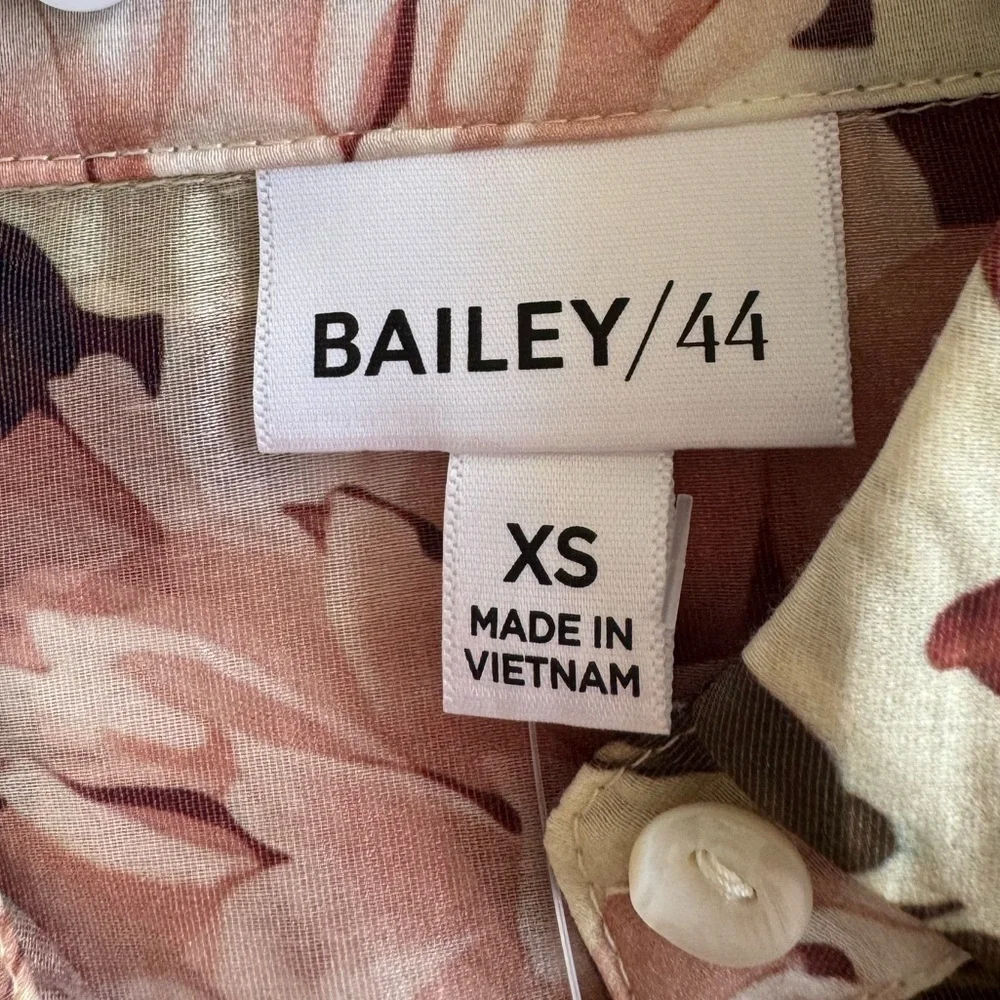 Women’s shirt Bailey Size XS, new with tag - Picture 6 of 9